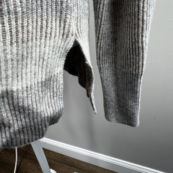 Theory Cashmere Crewneck Ribbed Striped Sweater Size S Gray Tan Cream - Picture 8 of 11